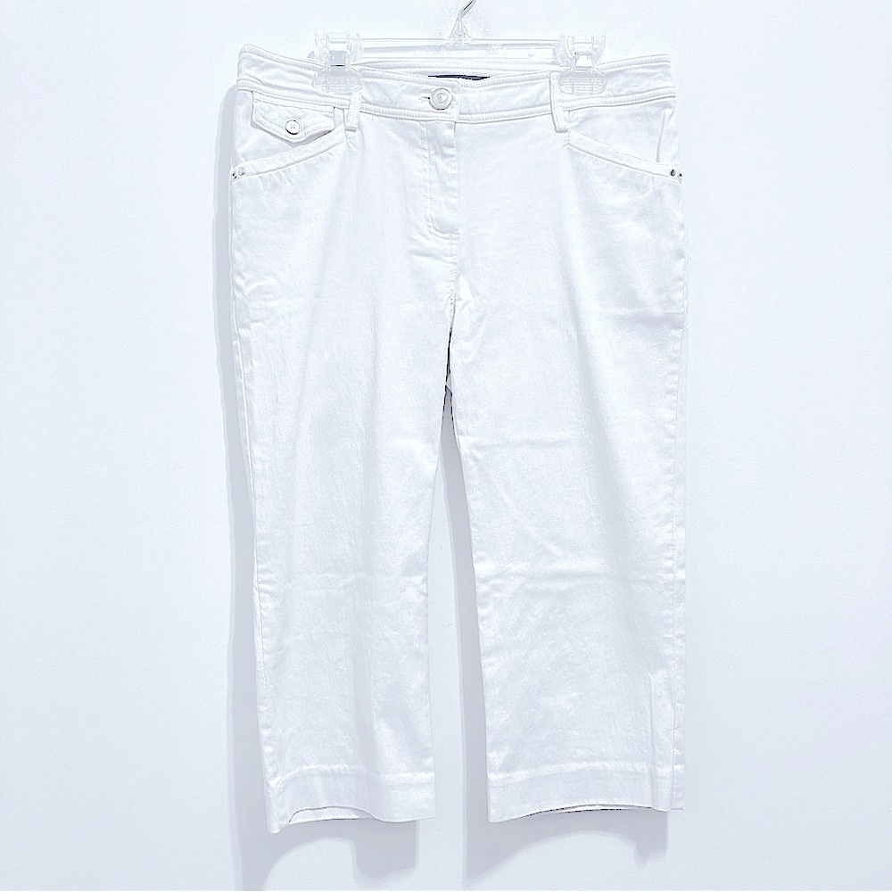89th & Madison Women’s White Flat Front Denim Bermuda Shorts
